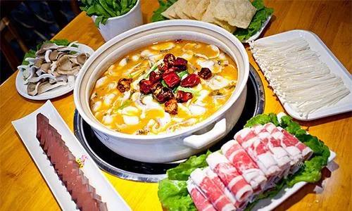 【企叮咚科技平臺營(yíng)銷(xiāo)策略】餐飲店老板用“免費吃魚(yú)”，半個(gè)月綁定客戶(hù)624人，收取12萬(wàn)！